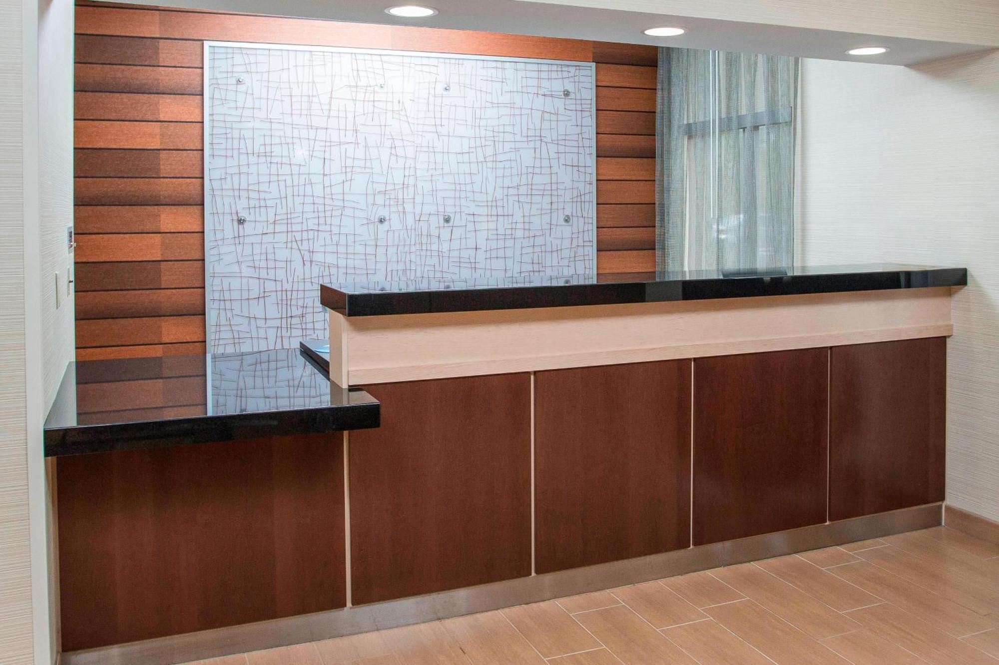 Fairfield & Chicago Hotel Tinley Park